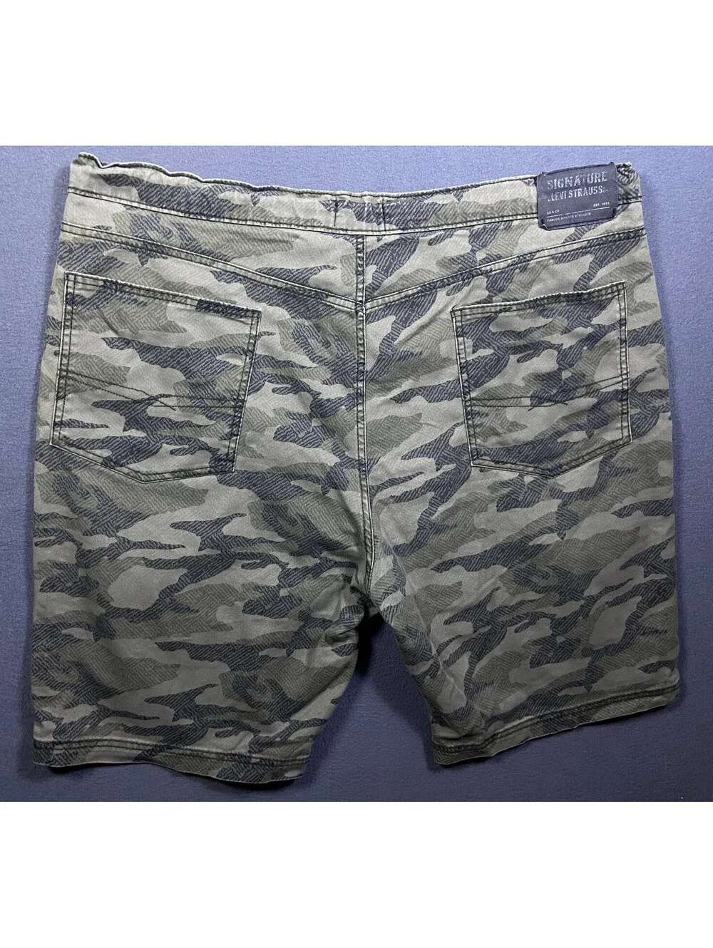 Signature by Levi Strauss & Co. Shorts Men's Size 42 10